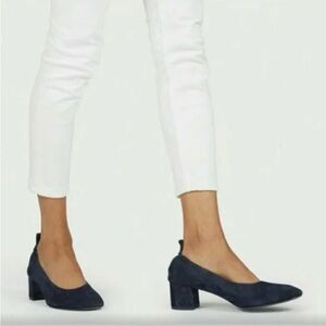 Navy Everlane everyday heel
